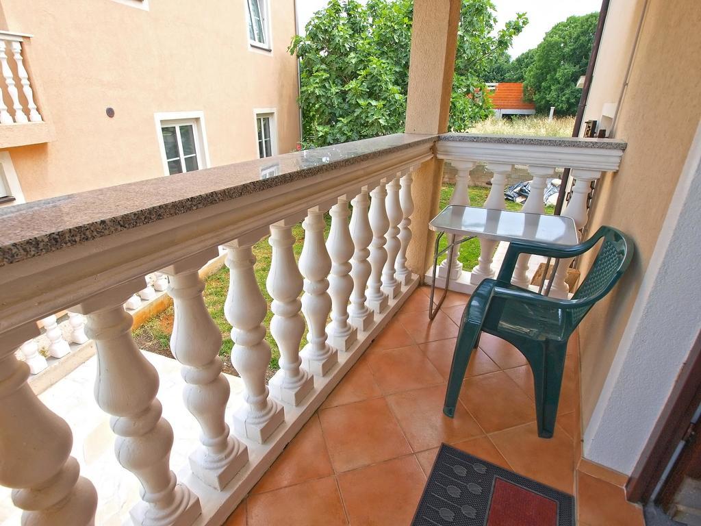 Apartments Durda 1390 Штинян Екстер'єр фото