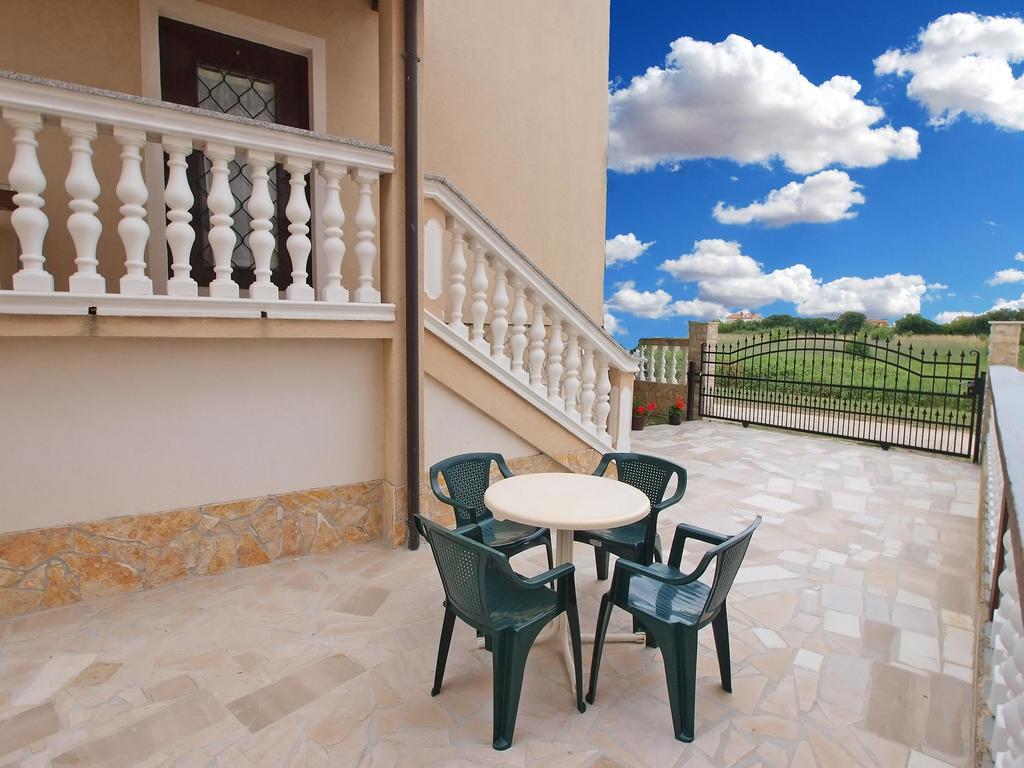 Apartments Durda 1390 Штинян Екстер'єр фото