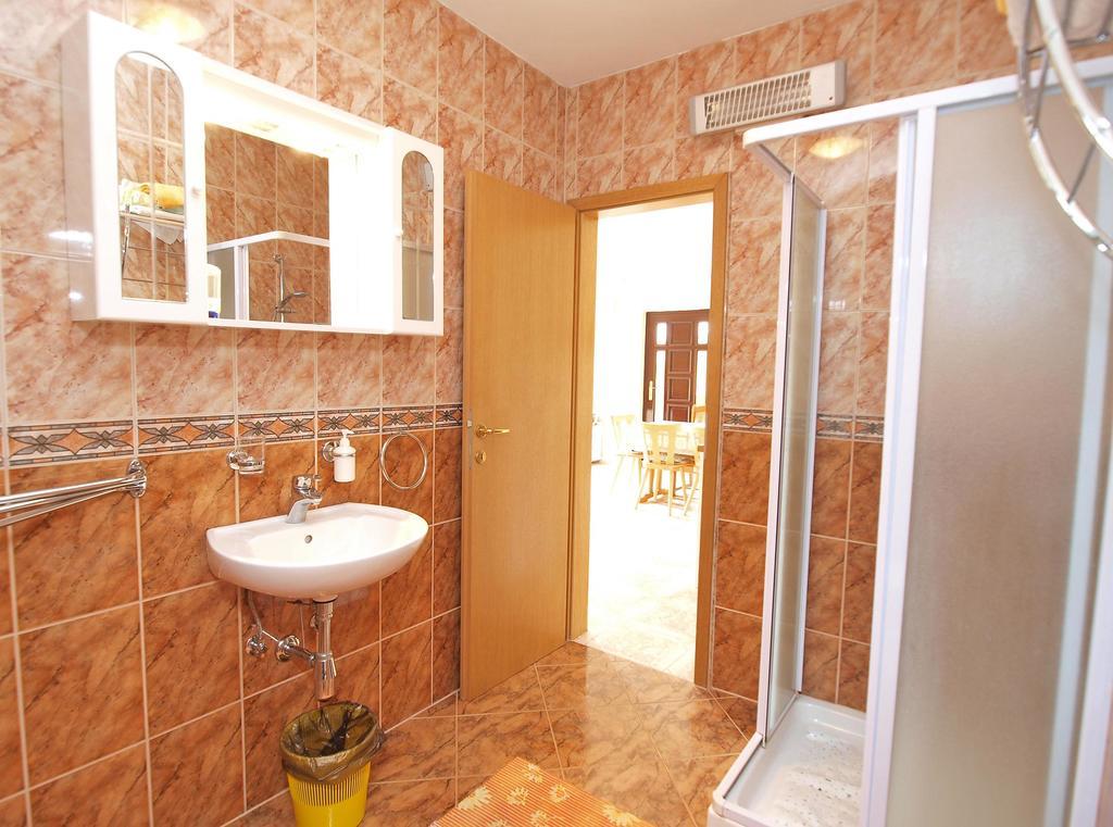 Apartments Durda 1390 Штинян Екстер'єр фото