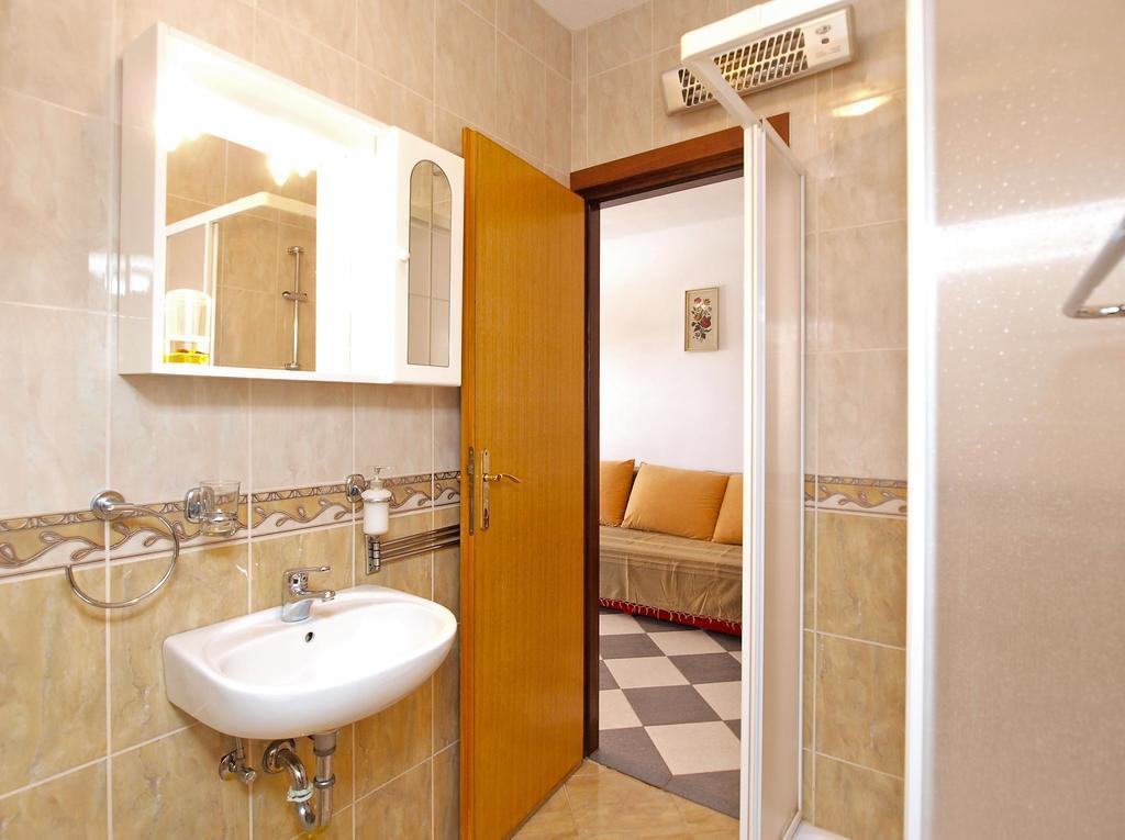 Apartments Durda 1390 Штинян Екстер'єр фото