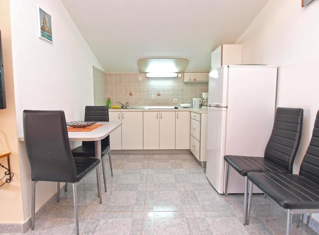 Apartments Durda 1390 Штинян Екстер'єр фото